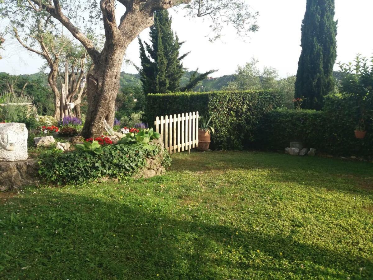 הוילה Da Adria Al Corvenale - Casa Vacanze Carrara - מראה חיצוני תמונה